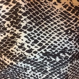 Express Tops - Black & White Print EXPRESS Blouse Express Tops - Black & White Print EXPRESS Blouse
